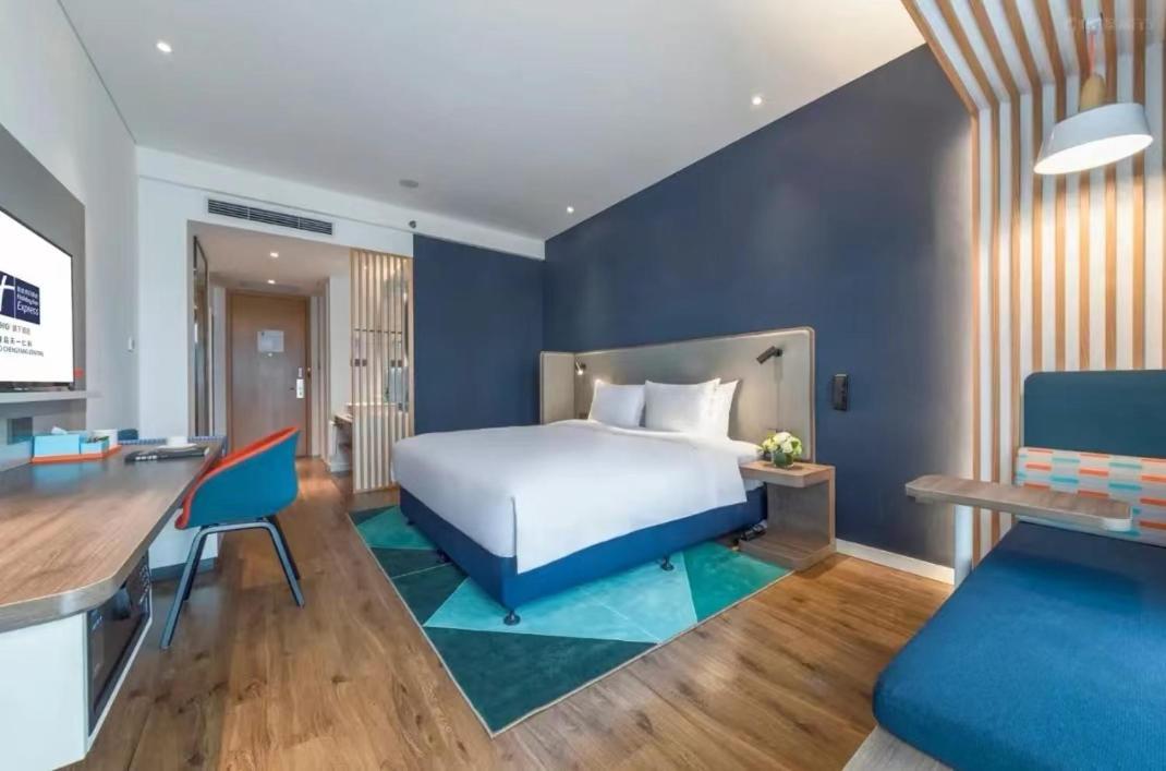 Holiday Inn Express Qingdao Chengyang Central By Ihg Exterior foto